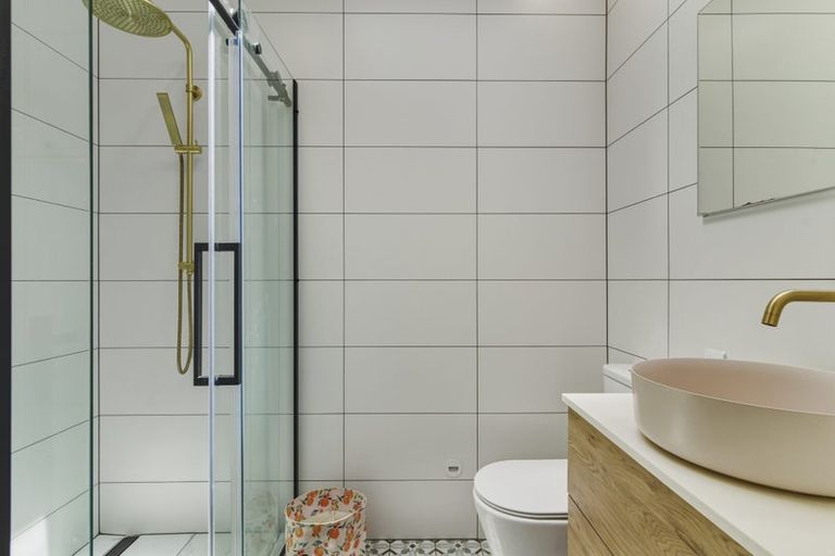 Photo of property in 24 Queen Street, Brighton, Dunedin, 9035