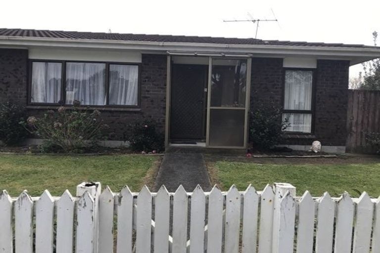 Photo of property in 10a Sharivari Place, Conifer Grove, Takanini, 2112