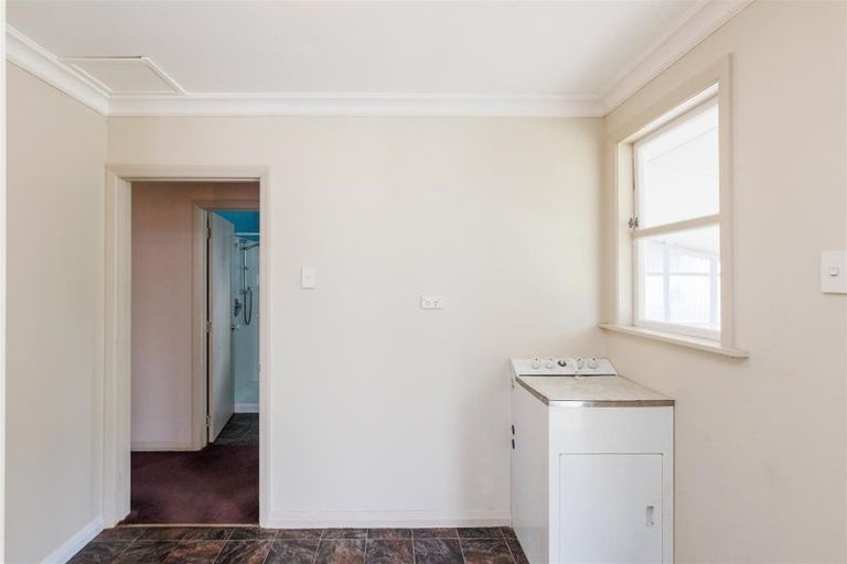 Photo of property in 1938 Parewanui Road, Parewanui, Bulls, 4894