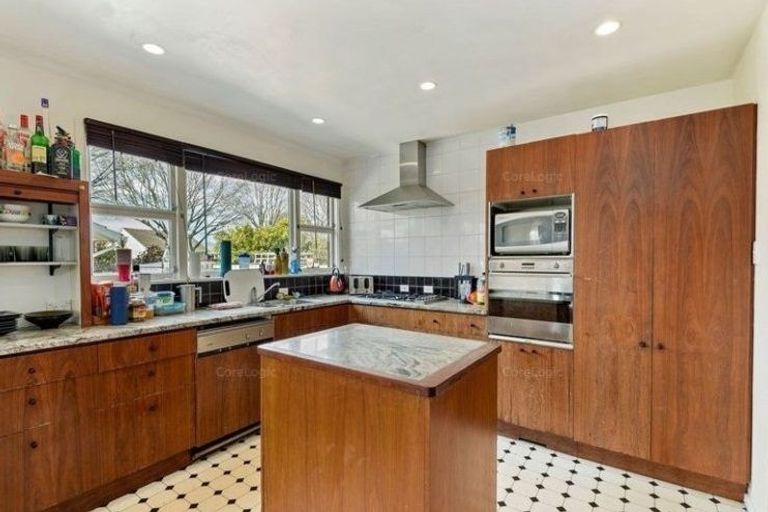 Photo of property in 7 Ballantyne Avenue, Upper Riccarton, Christchurch, 8041