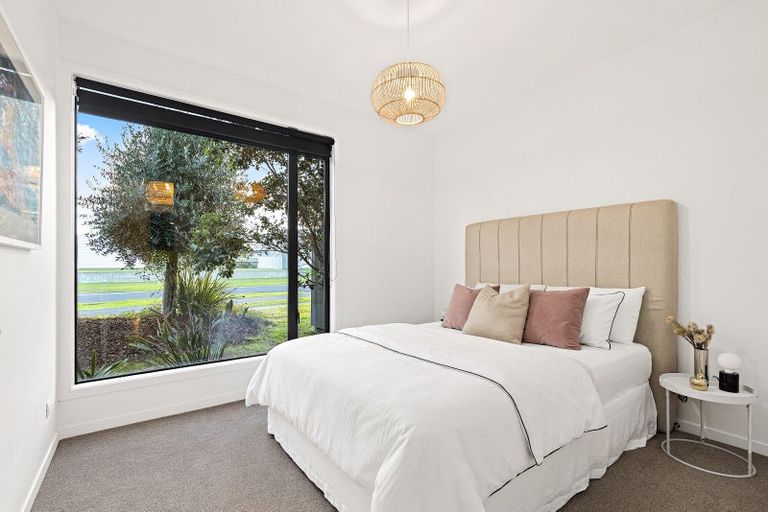 Photo of property in 2 Patiki Place, Omaha, 0986