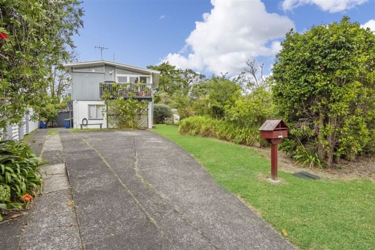 Photo of property in 19 Sylvia Road, Hillcrest, Auckland, 0627