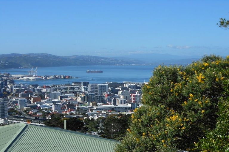 Photo of property in 15 Jefferson Street, Brooklyn, Wellington, 6021