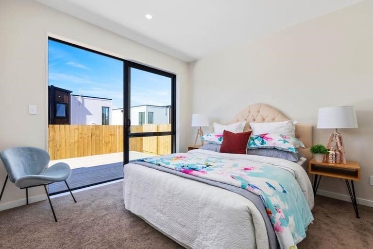 Photo of property in 14 Waihou Crescent, Albany Heights, Auckland, 0632