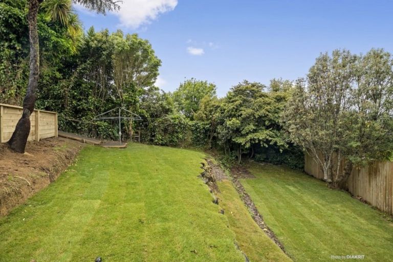 Photo of property in 75 Ironside Road, Johnsonville, Wellington, 6037