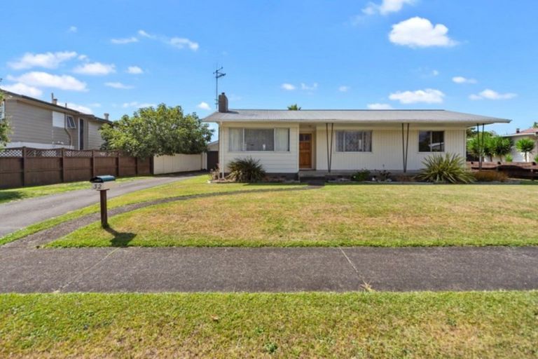 Photo of property in 32 Clematis Avenue, Pukete, Hamilton, 3200