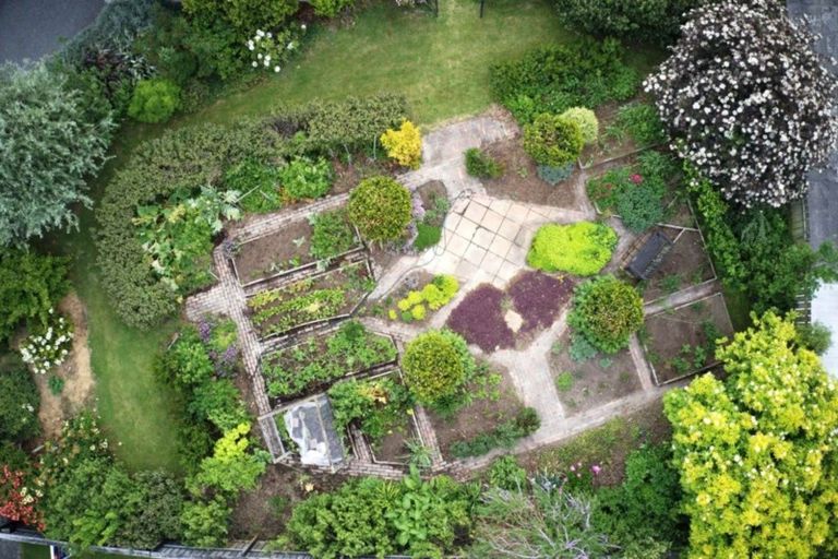 Photo of property in 23 Burnett Street, Oxford, 7430