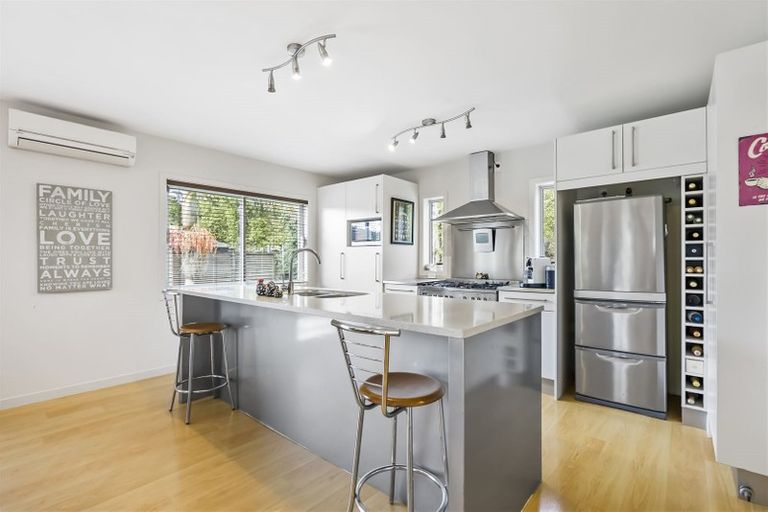 Photo of property in 10 Treetops Way, Bayview, Auckland, 0629