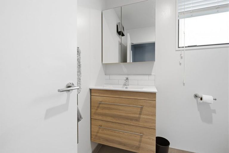 Photo of property in 1/31 Edmonds Street, Woolston, Christchurch, 8062