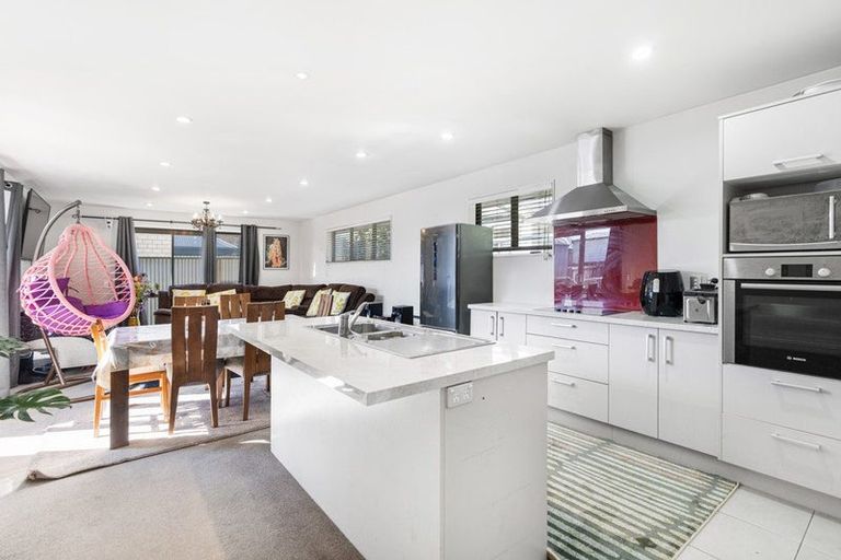 Photo of property in 11 Russell Street, Linwood, Christchurch, 8062