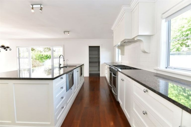 Photo of property in 77 The Circle, Manly, Whangaparaoa, 0930