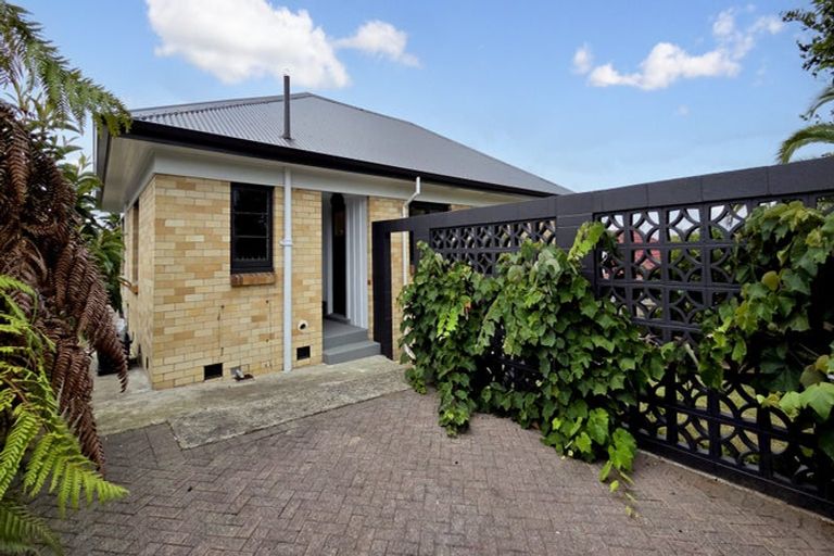 Photo of property in 5 Ridout Street, Maeroa, Hamilton, 3200