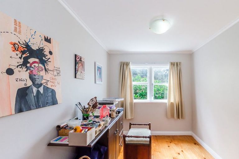 Photo of property in 160 Wellington Road, Paekakariki, 5034