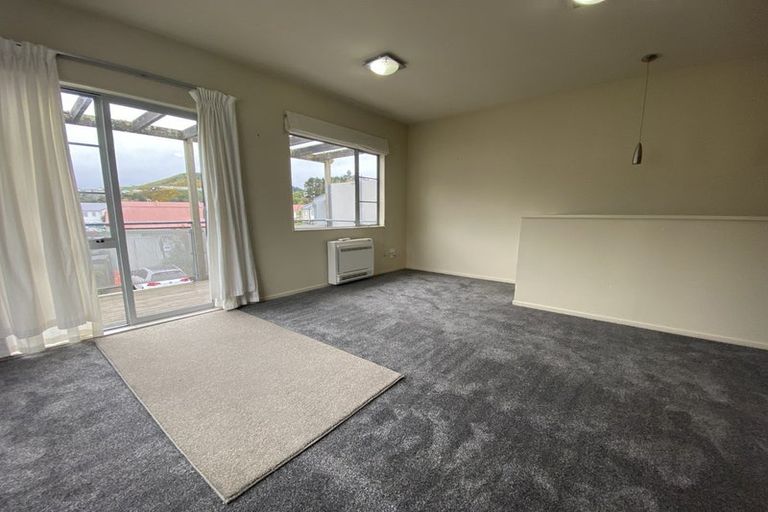 Photo of property in Monterey Apartments, 16/232 Middleton Road, Glenside, Wellington, 6037