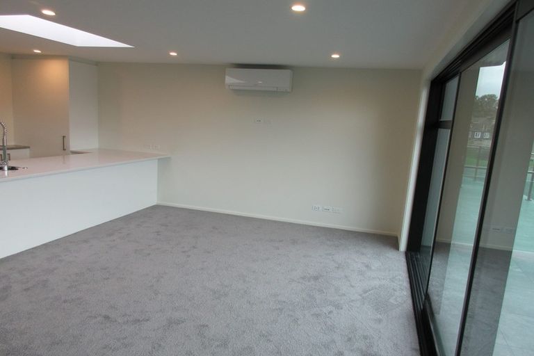 Photo of property in 7/2 Matatua Road, Raumati Beach, Paraparaumu, 5032