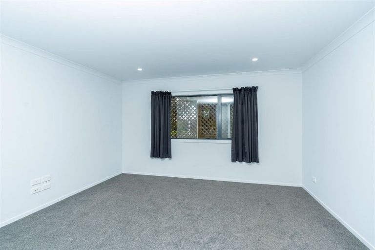 Photo of property in 2 Moreland Avenue, Pukete, Hamilton, 3200