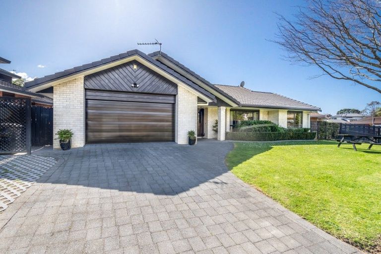 Photo of property in 16 Britannia Place, Half Moon Bay, Auckland, 2012