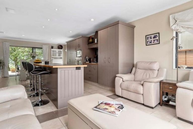 Photo of property in 5 La Colina Place, Bethlehem, Tauranga, 3110