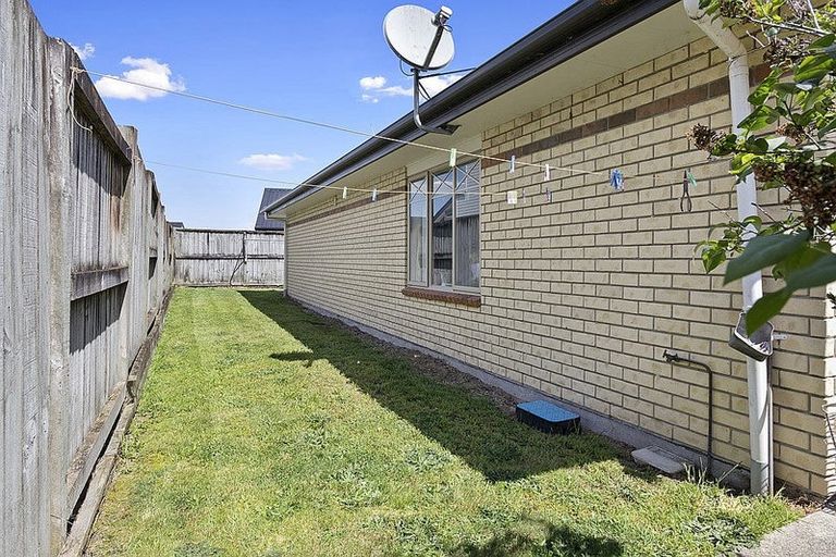 Photo of property in 9/201 Massey Street, Frankton, Hamilton, 3204