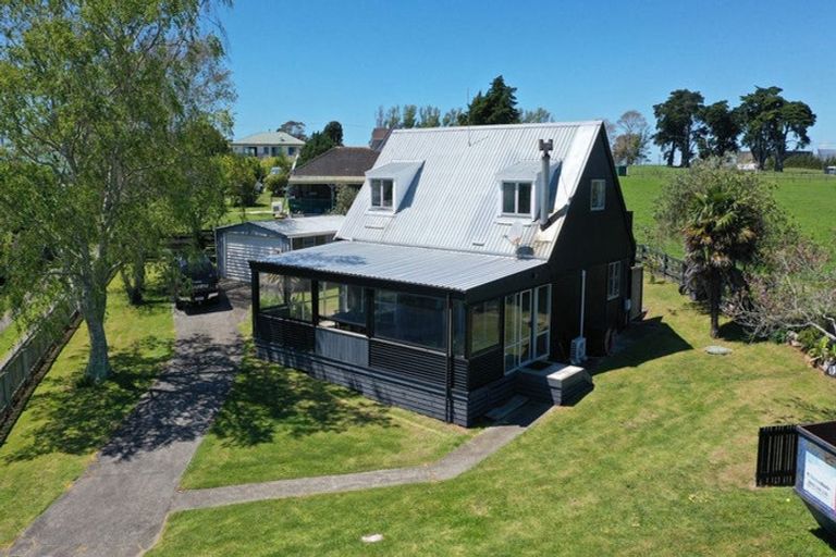 Photo of property in 21 Whenuariri Place, Maketu, Te Puke, 3189