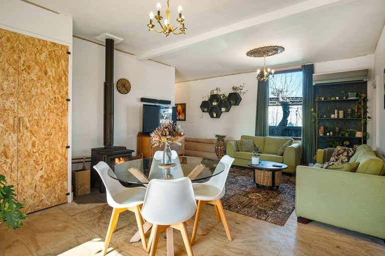 Photo of property in 36 Cuffs Road, Wainoni, Christchurch, 8061