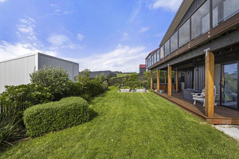 Photo of property in 15 Maataitai Road, Raglan, 3225