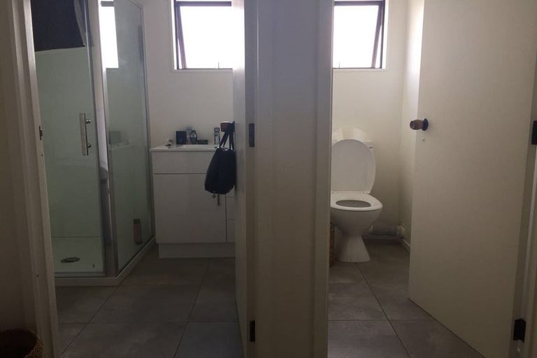 Photo of property in 2/195 Abbotts Way, Remuera, Auckland, 1050