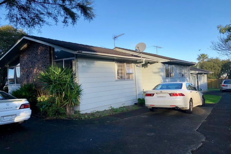 Photo of property in 32 Casuarina Road, Half Moon Bay, Auckland, 2012