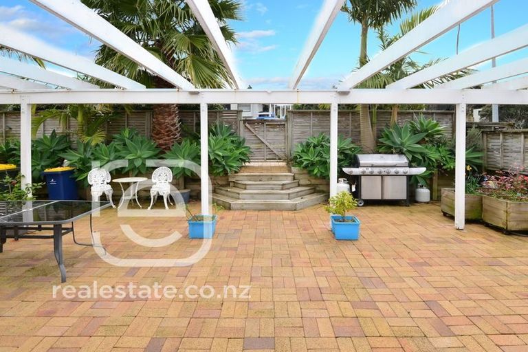 Photo of property in 157 West Harbour Drive, West Harbour, Auckland, 0618