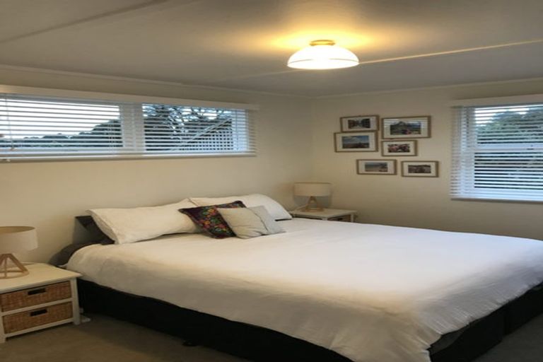 Photo of property in 31 Hillcrest Road, Hatfields Beach, Orewa, 0931