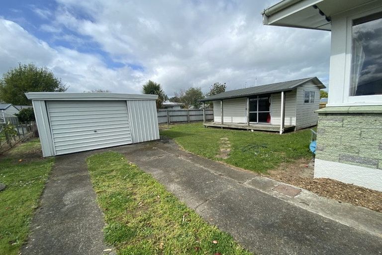 Photo of property in 18 Wavell Crescent, Lansdowne, Masterton, 5810