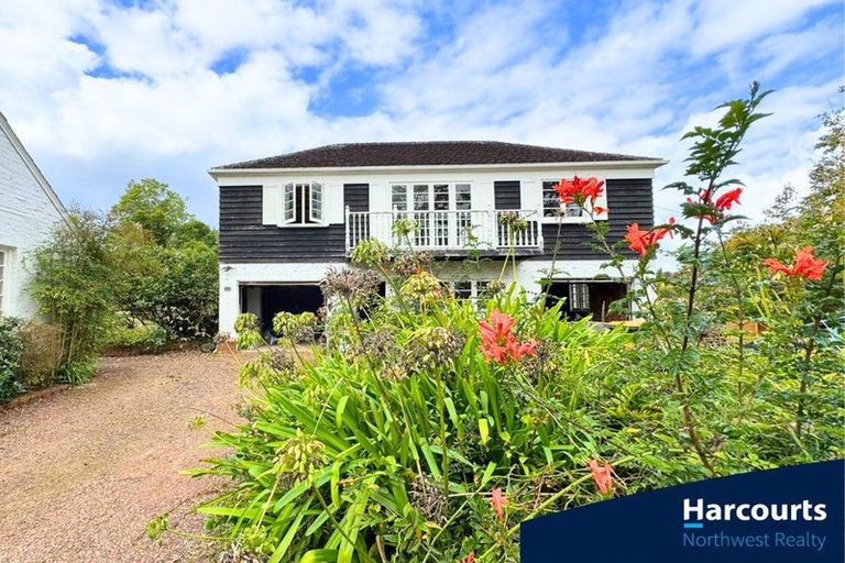 Photo of property in 86 Tawa Road, Kumeu, 0891