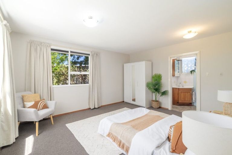 Photo of property in 89 Oakhampton Street, Hornby, Christchurch, 8042