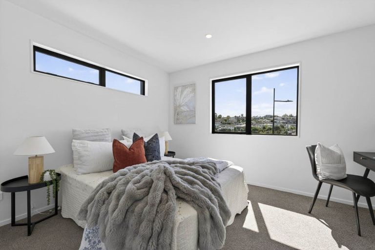 Photo of property in 13/10 Ngaroma House Drive, Hobsonville, Auckland, 0616