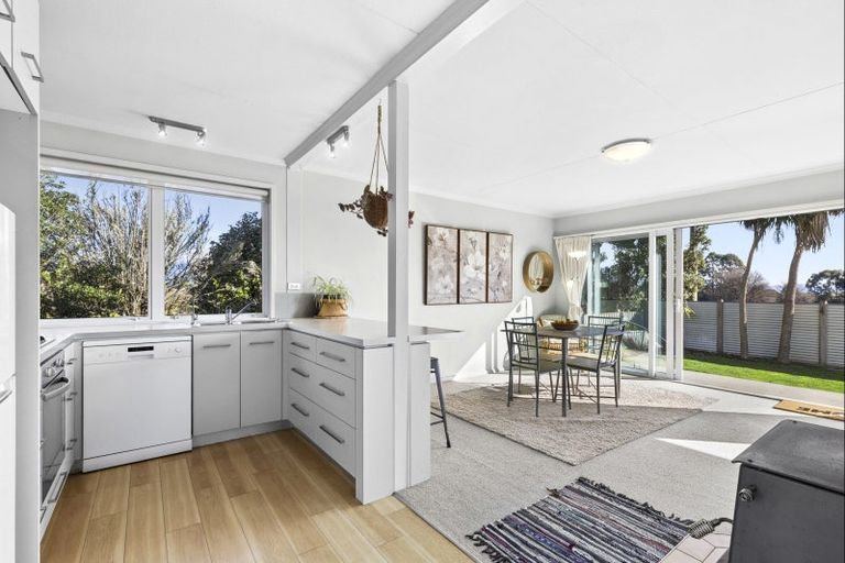 Photo of property in 670 Abel Tasman Drive, Clifton, Takaka, 7183
