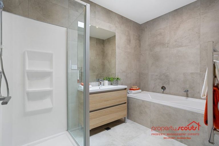 Photo of property in 29 Cambie Avenue, Red Beach, 0932