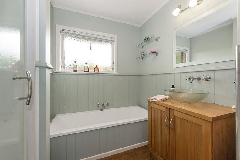 Photo of property in 33 Hooker Avenue, Chedworth, Hamilton, 3210