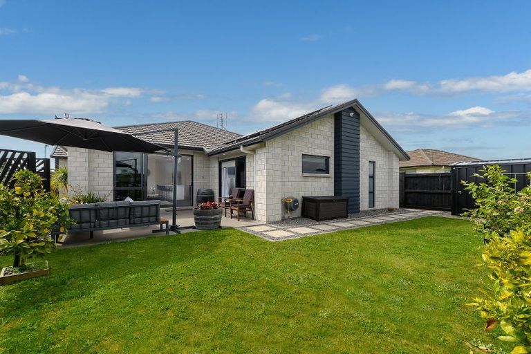 Photo of property in 65 Puhirake Crescent, Pyes Pa, Tauranga, 3112