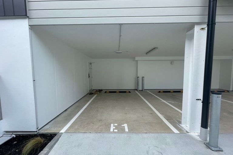 Photo of property in 1/5g Dishys Road, Flat Bush, Auckland, 2019