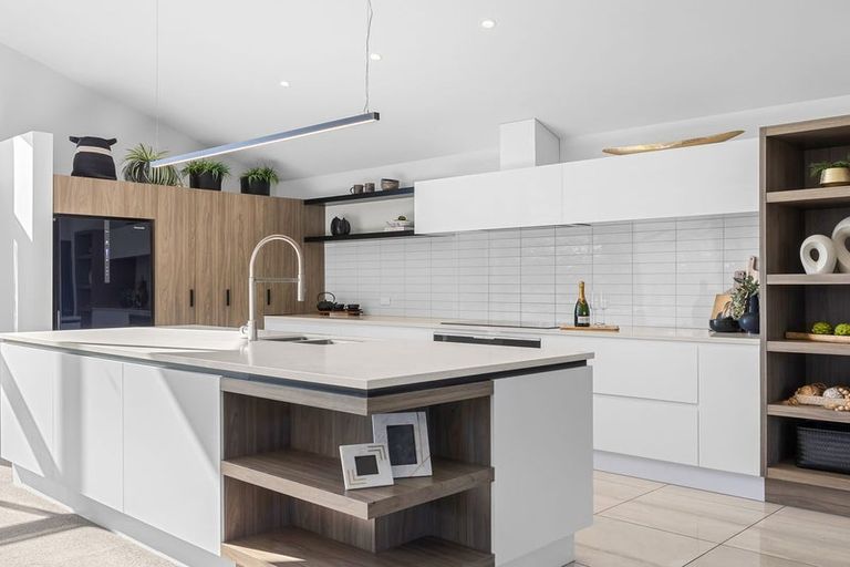 Photo of property in 6 Waitikiri Square, Parklands, Christchurch, 8083