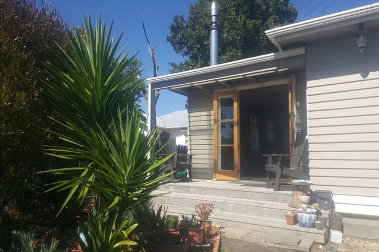 Photo of property in 20 Haydon Street, Roslyn, Palmerston North, 4414