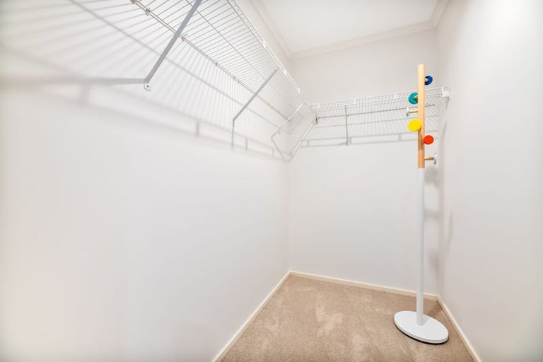 Photo of property in 32 Lomas Way, Albany, Auckland, 0632