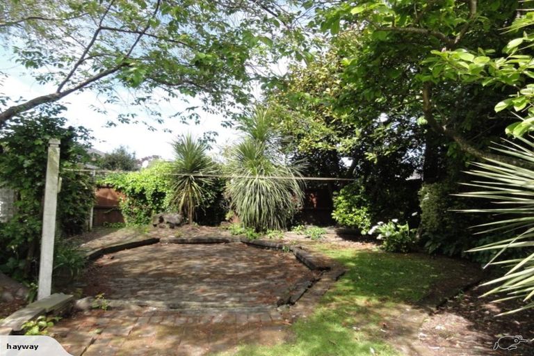 Photo of property in 21 Egmont Place, Bishopdale, Christchurch, 8051