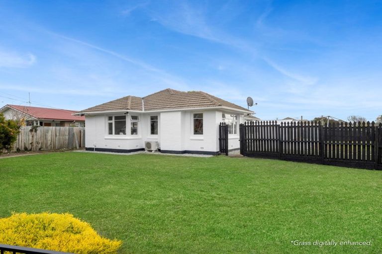 Photo of property in 49 Sandown Crescent, Aranui, Christchurch, 8061