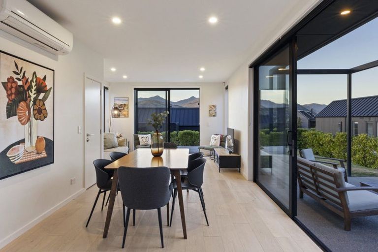 Photo of property in 6 Mckenzies Shute, Jacks Point, Queenstown, 9371