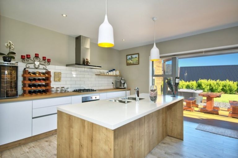 Photo of property in 7 Bretby Court, Jacks Point, Queenstown, 9371