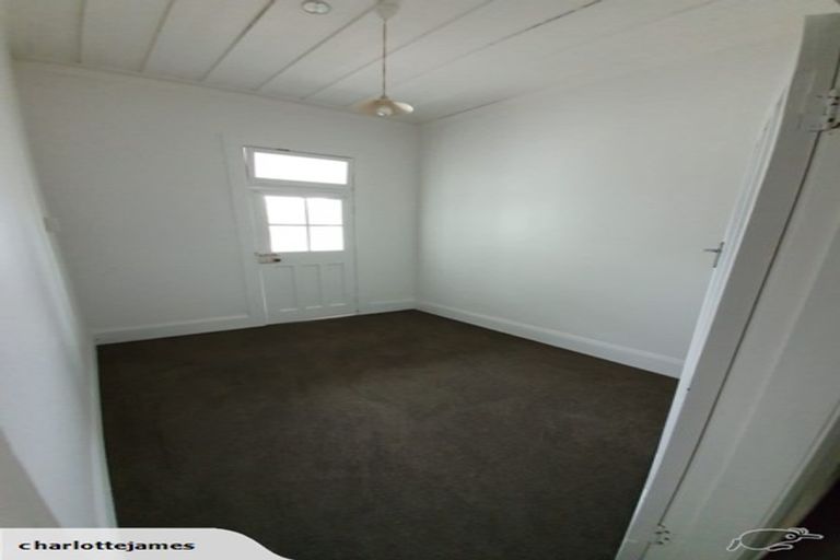 Photo of property in 11 Chaytor Street, West End, Palmerston North, 4410