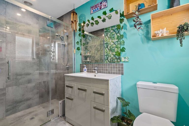 Photo of property in 22 Colombo Road, Waiuku, 2123