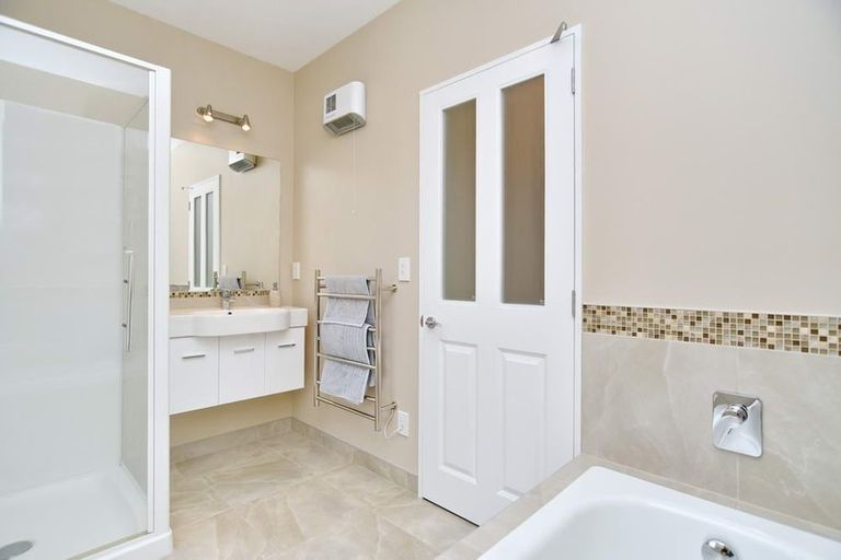 Photo of property in 184 Northbrook Road, Rangiora, 7400