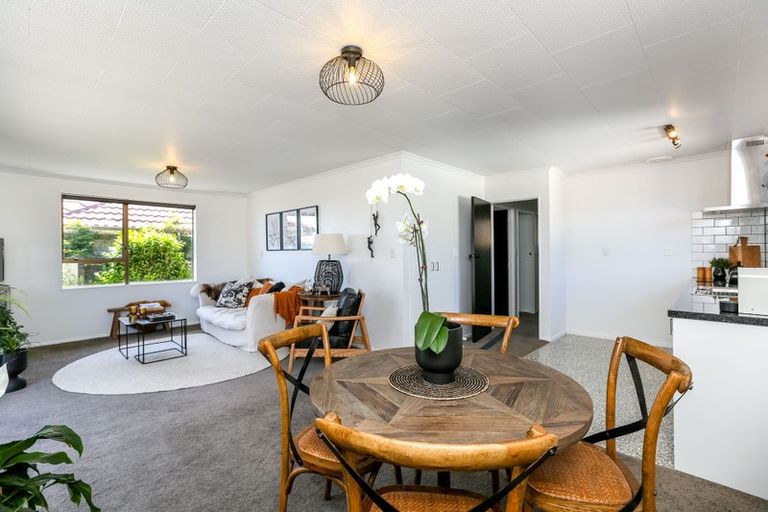 Photo of property in 504 Devon Street East, Strandon, New Plymouth, 4312